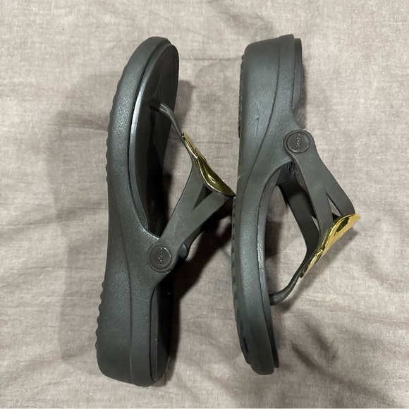 CROCS Black Sandals with Gold Accent - Picture 5 of 5